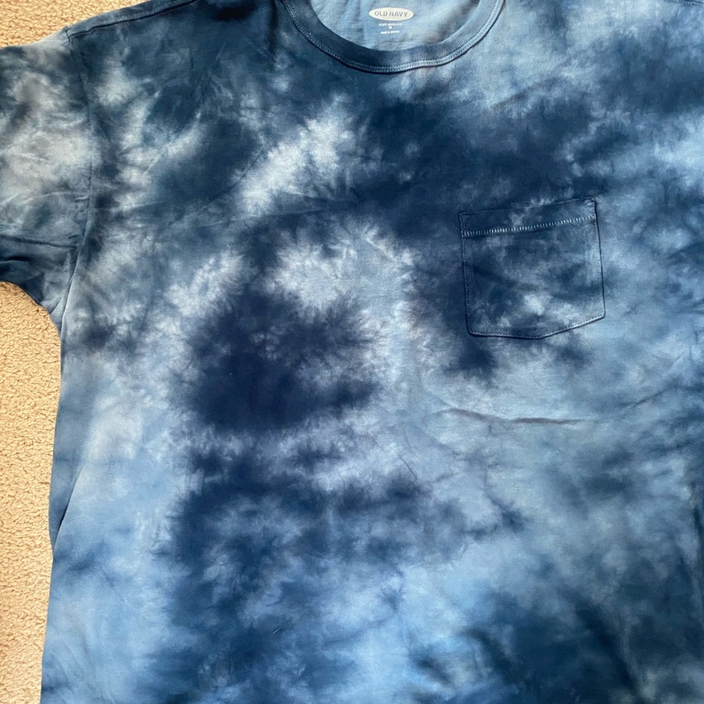 Old Navy Unisex Tie-Dye Pocket Tee